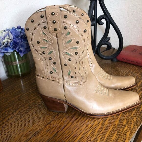 Mercer & Madison Coastal Cowgirl Leather Boots Size 6 - Picture 1 of 16